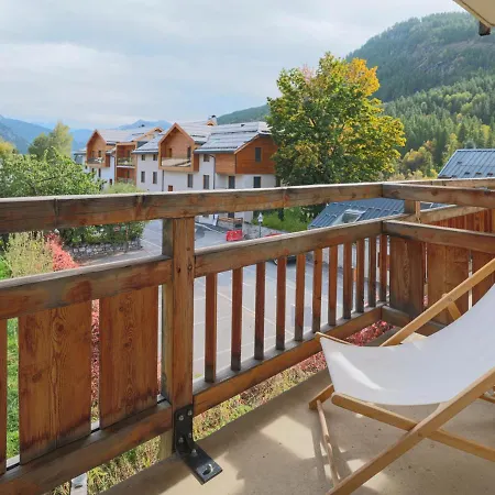 3 Pieces Avec Balcon, Piscine Et Poele A Bois, Proche Des Pistes A Serre Chevalier-chantemerle - Fr-1-762-26 Apartment *