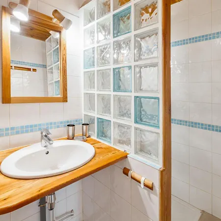 Apartment 3 Pieces Avec Balcon, Piscine Et Poele A Bois, Proche Des Pistes A Serre Chevalier-chantemerle - Fr-1-762-26 *